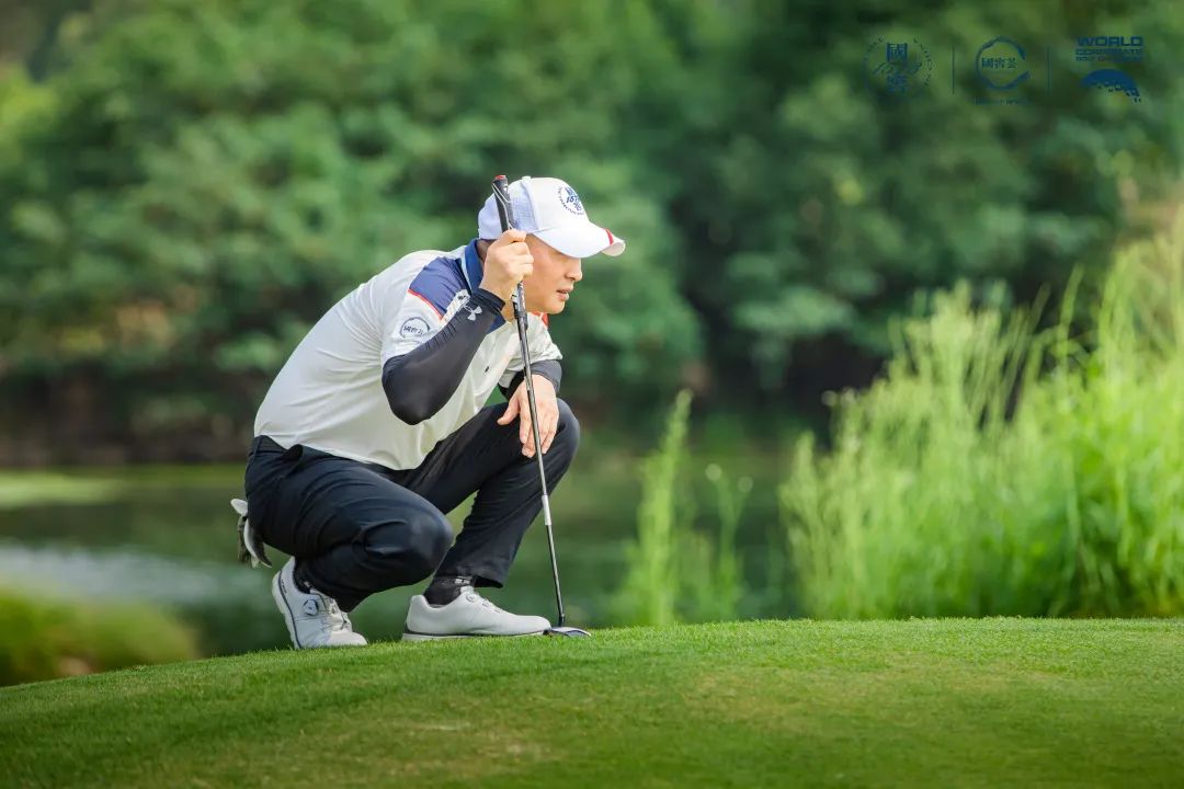 经过数个小时的激烈较量,最终成绩尘埃落定,刘碧,张飞和余泽军分别以